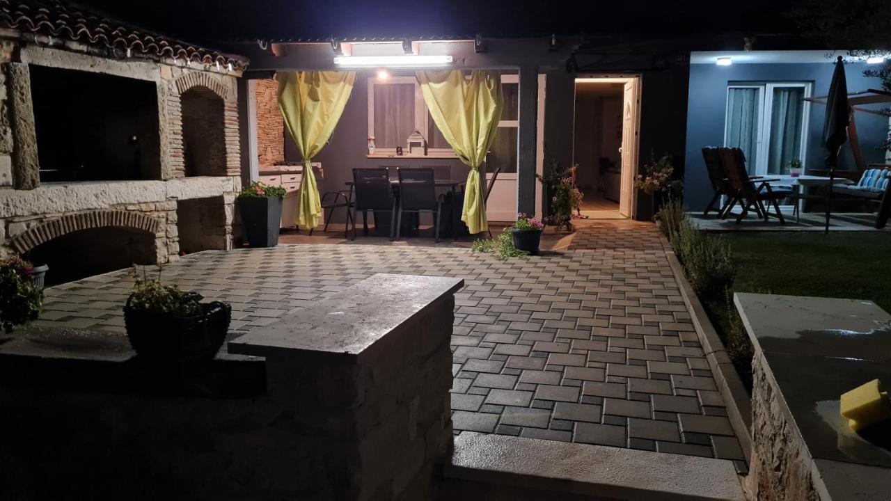 فيلا A24-House ميدولين المظهر الخارجي الصورة